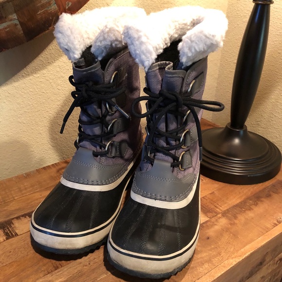 Sorel Winter Carnival Boots 5.5 - Picture 1 of 6